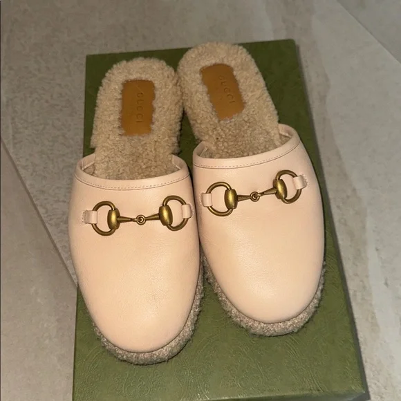 ✨✨Gucci size 7 slip in mules- offers welcomed!!!!✨✨ - Picture 2 of 7